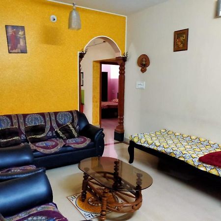 Maanyatha Home Stay Manipal Esterno foto