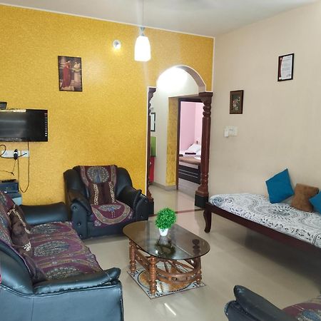 Maanyatha Home Stay Manipal Esterno foto