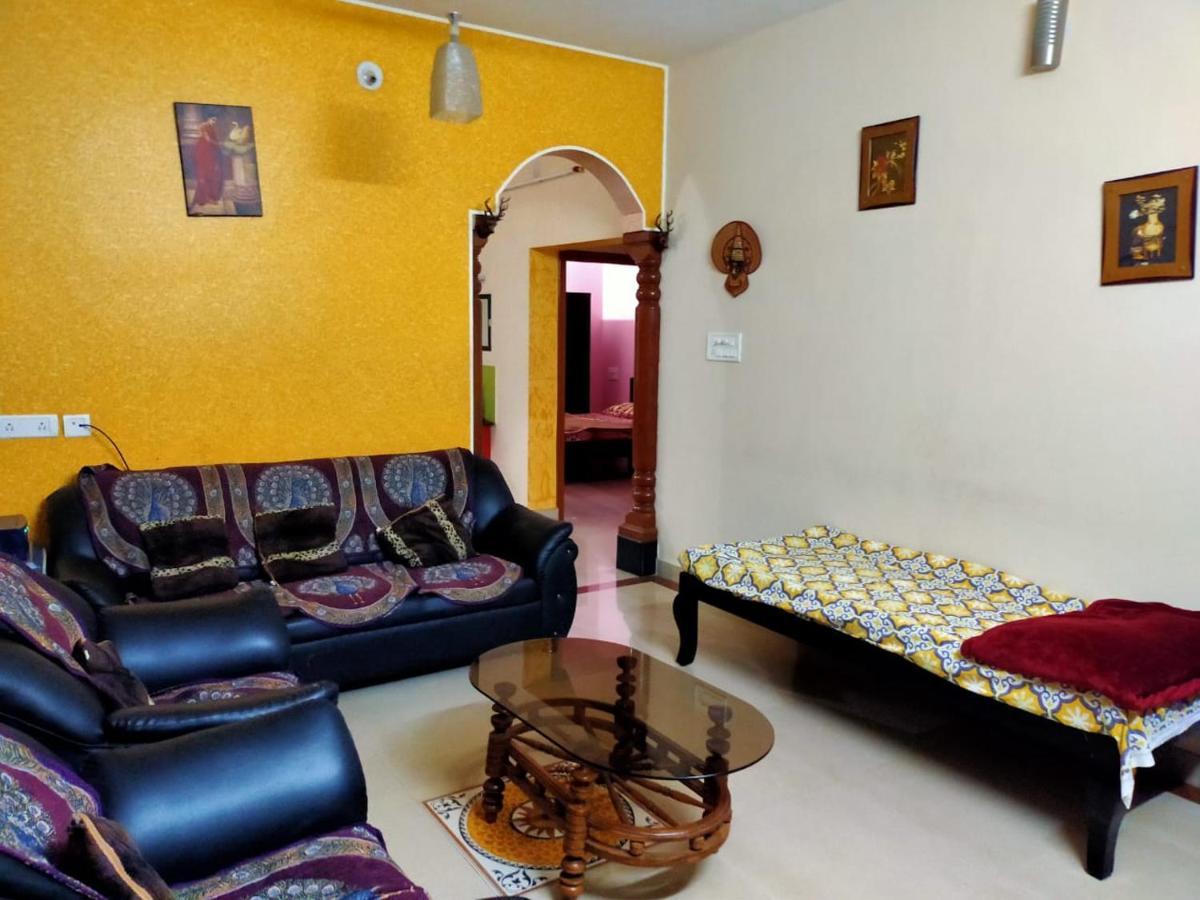 Maanyatha Home Stay Manipal Esterno foto