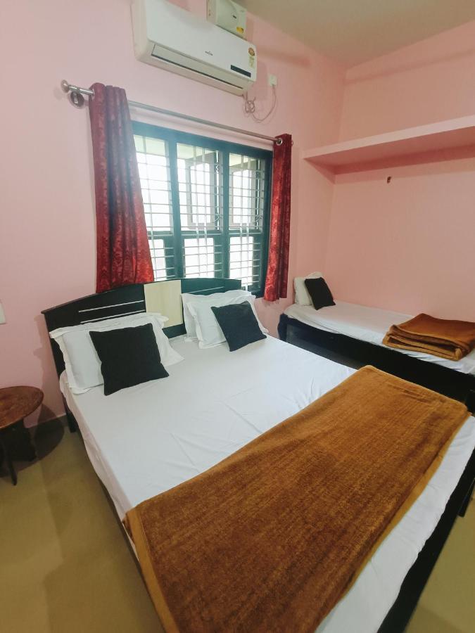 Maanyatha Home Stay Manipal Esterno foto